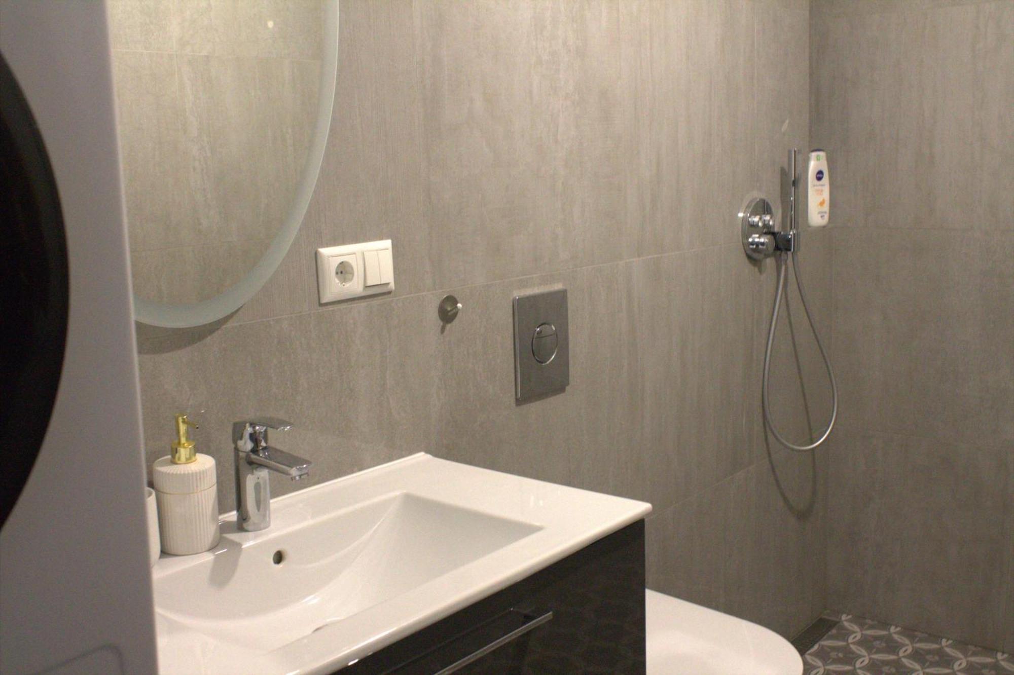 Giertmana Apartamenti เลียปาญา ภายนอก รูปภาพ